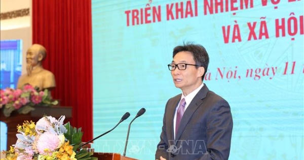 Phó Thủ tướng Vũ Đức Đam dự Hội nghị trực tuyến triển khai nhiệm vụ lao động, người có công và xã hội năm 2021 Phó Thủ tướng Vũ Đức Đam dự Hội nghị trực tuyến triển khai nhiệm vụ lao động, người có công và xã hội năm 2021