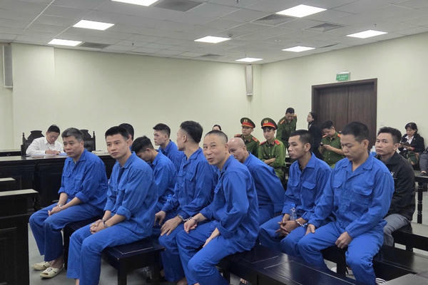 Cựu trưởng khoa Bệnh viện Tâm thần Trung ương 1 lĩnh 14 năm 6 tháng tù