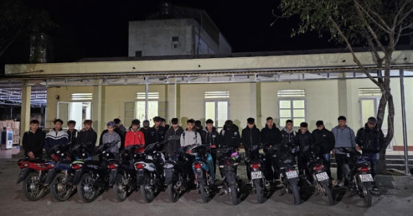 Nhóm thanh niên từ Yên Bái sang Hà Giang vi phạm về trật tự ATGT Nhóm thanh niên từ Yên Bái sang Hà Giang vi phạm về trật tự ATGT