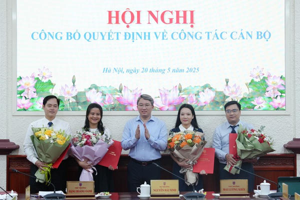 ​Bộ Tư pháp công bố quyết định điều động, bổ nhiệm công chức lãnh đạo một số đơn vị