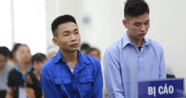 Vắng bố ruột bị hại, phiên toà xét xử vụ nam sinh chạy Grab bị sát hại cướp tài sản tạm hoãn