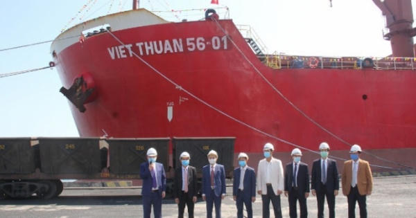 Đưa hàng triệu tấn than của tập đoàn TKV cập bến mỗi năm, 'người lái đò' Việt Thuận có lãi bao nhiêu? Đưa hàng triệu tấn than của tập đoàn TKV cập bến mỗi năm, 'người lái đò' Việt Thuận có lãi bao nhiêu?