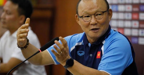 Sợ bị bắt bài, HLV Park Hang Seo đổi chiến thuật ở đội tuyển Việt Nam Sợ bị bắt bài, HLV Park Hang Seo đổi chiến thuật ở đội tuyển Việt Nam