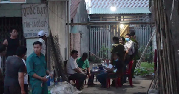 TP HCM: Nghi án người đàn ông lạ mặt chết trong tủ quần áo