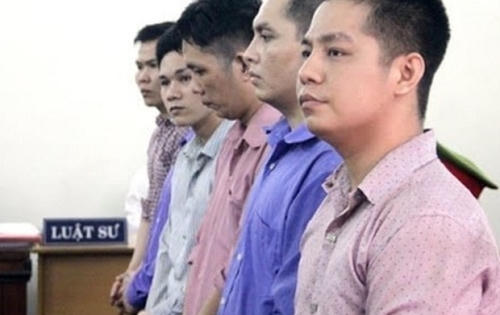 Đánh bạn cùng cai nghiện tử vong vì không chịu cúi đầu chào