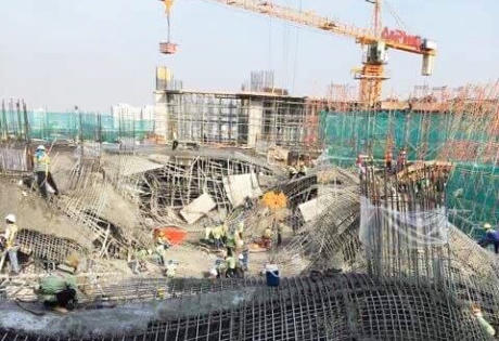 Địa ốc 24h: Sập giàn giáo công trình TTTM, khẩn cấp tháo dỡ 3 chung cư cũ