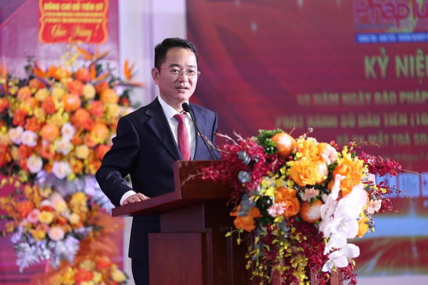 Tiến sĩ Vũ Hoài Nam: 40 năm - một hành trình đầy nỗ lực đã định hình nên Báo Pháp luật Việt Nam vững vàng và uy tín Tiến sĩ Vũ Hoài Nam: 40 năm - một hành trình đầy nỗ lực đã định hình nên Báo Pháp luật Việt Nam vững vàng và uy tín