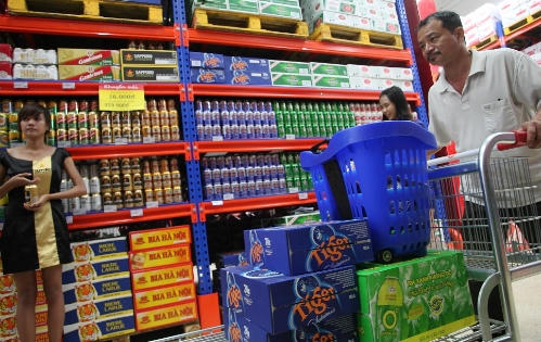 Dân nhậu Việt góp núi tiền xây 'lâu đài' cho các hãng bia