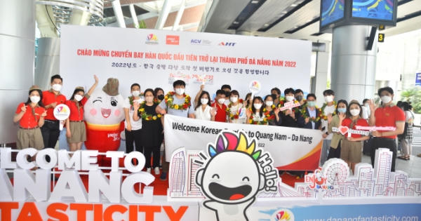 Đà Nẵng đón chuyến bay chở khách Hàn Quốc trở lại sau 2 năm gián đoạn