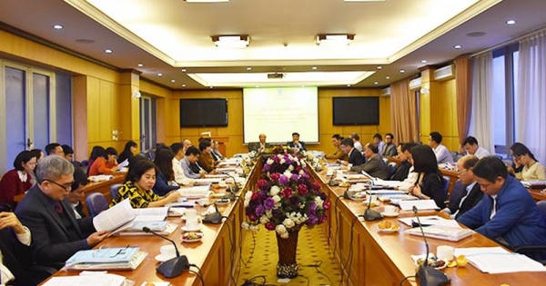 Mạnh dạn nghiên cứu những vấn đề mới, khó về lý luận và thực tiễn