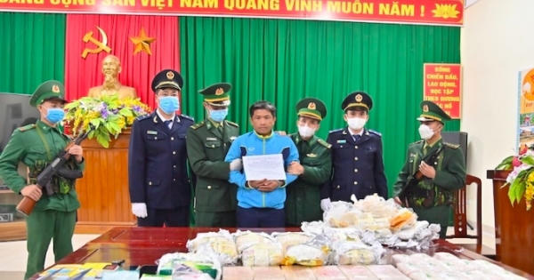 Thanh Hoá: Trao thư khen cho lực lượng thực hiện chuyên án TH823 Thanh Hoá: Trao thư khen cho lực lượng thực hiện chuyên án TH823