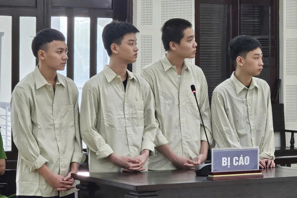 Tuyên án nhóm thanh thiếu niên vô cớ dùng kiếm chém người chấn thương ở Đà Nẵng