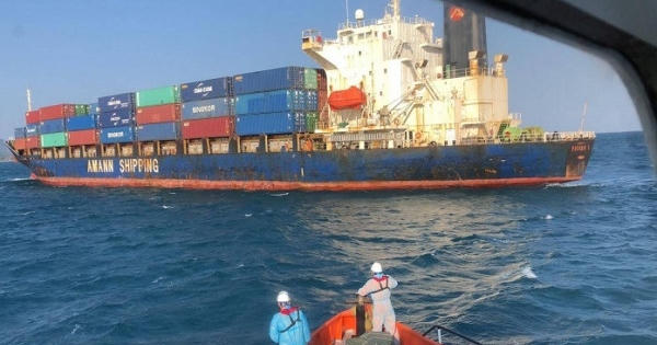 Cứu thành công gần 300 thuyền viên gặp nạn trên biển