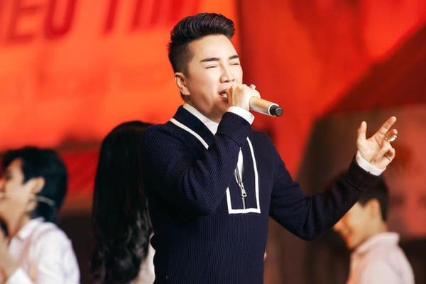 Đàm Vĩnh Hưng không được ra sản phẩm mới trong 9 tháng