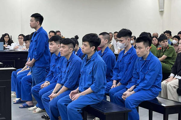 Hơn 2.500 người "sập bẫy" các đối tượng lừa đảo giả danh bác sĩ bệnh viện Hơn 2.500 người "sập bẫy" các đối tượng lừa đảo giả danh bác sĩ bệnh viện