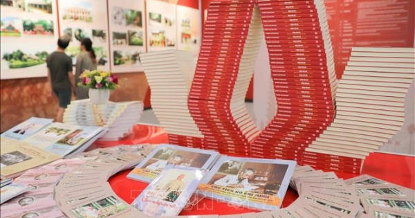 Triển lãm 'Chủ tịch Hồ Chí Minh với Thủ đô Hà Nội' Triển lãm 'Chủ tịch Hồ Chí Minh với Thủ đô Hà Nội'