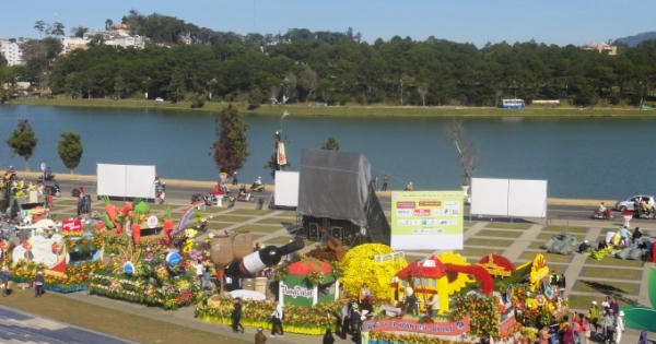 Lâm Đồng: Chuẩn bị lễ hội Festival hoa Đà Lạt lần thứ VII-2017