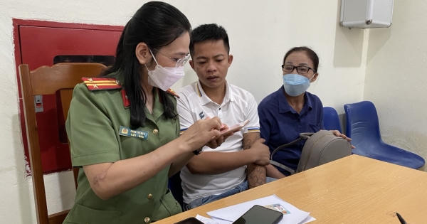 Thanh Hoá: Khuyến khích công dân sử dụng dịch vụ công trực tuyến để làm hộ chiếu Thanh Hoá: Khuyến khích công dân sử dụng dịch vụ công trực tuyến để làm hộ chiếu