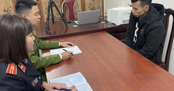 Đối tượng đột nhập cửa hàng Điện Máy Xanh để trộm nhiều điện thoại sa lưới