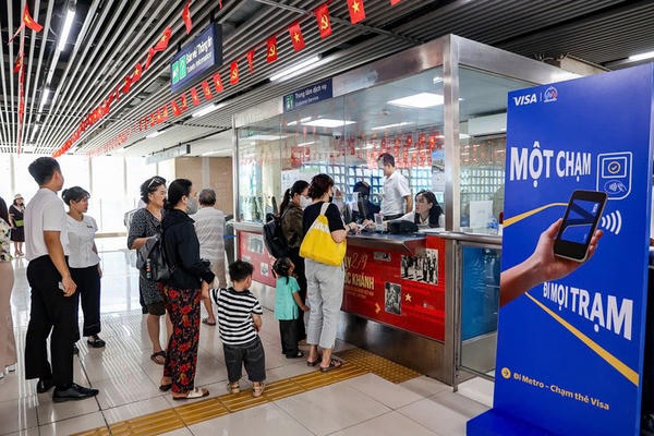 Hà Nội Metro thử nghiệm soát vé bằng giải pháp định danh, xác nhận sinh trắc học Hà Nội Metro thử nghiệm soát vé bằng giải pháp định danh, xác nhận sinh trắc học