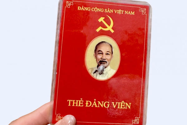 Đổi thẻ đảng viên trong toàn Đảng, hoàn thành trước 2/9