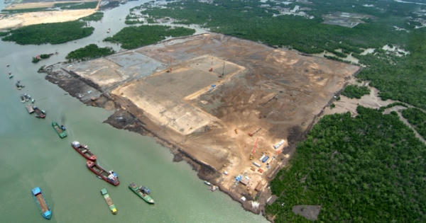 Slide - Điểm tin thị trường: Thu hồi dự án cảng biển có vốn đầu tư hơn 10.000 tỷ đồng