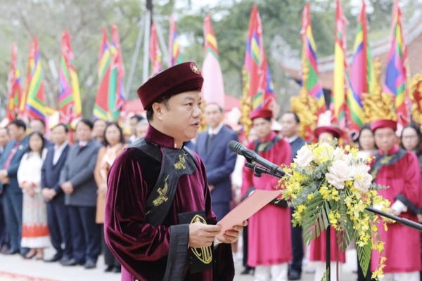 Dâng hương tưởng niệm Tổ Mẫu Âu Cơ ngày “Tiên giáng”