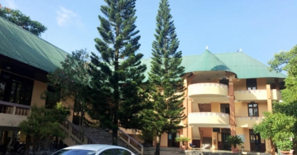 Trung tâm y tế hoạt động chui ở Quảng Trị: Dấu hiệu trục lợi Quỹ bảo hiểm y tế?