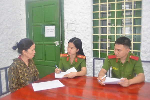 Nghệ An: Ba phụ nữ trộm dây cáp điện mang bán phế liệu, gây thiệt hại hơn 1,5 tỷ đồng