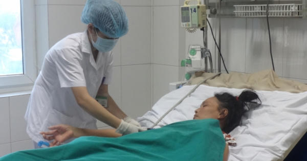 Xuất hiện nhiều ca mắc sốt xuất huyết biến chứng nặng ngay đầu mùa dịch Xuất hiện nhiều ca mắc sốt xuất huyết biến chứng nặng ngay đầu mùa dịch