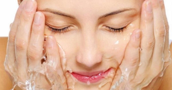 Bản tin Sức khỏe & Tiêu dùng: Bí quyết để giữ gìn làn da đẹp khi chuyển mùa