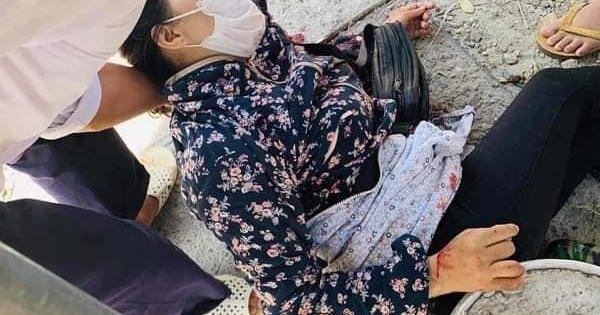 Hà Nội: Đang ngồi bán hoa quả, người phụ nữ bị đâm gục tại chỗ phải nhập viện cấp cứu