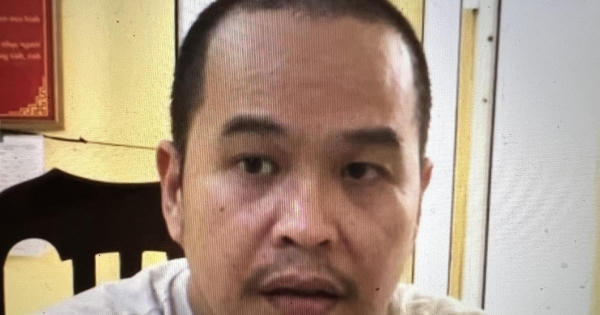 Bắt nam thanh niên không nghề nghiệp lừa đảo nhiều người xin việc, chạy vào trường chuyên Bắt nam thanh niên không nghề nghiệp lừa đảo nhiều người xin việc, chạy vào trường chuyên