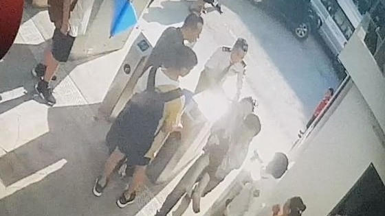 Cư dân mạng phẫn nộ vì sự ra đi của cháu bé, đề nghị đóng cửa trường Quốc tế Gateway