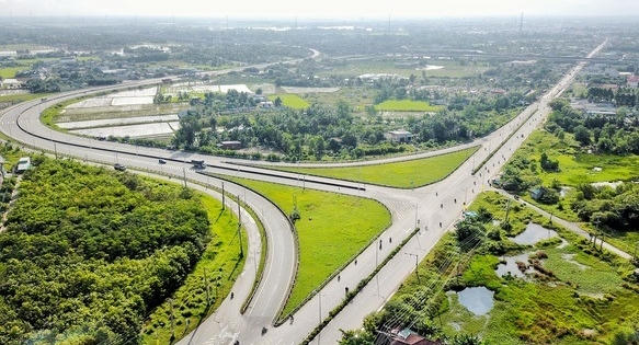 Long An: Đất vùng quê nhảy múa vì bị “cò thổi giá” Long An: Đất vùng quê nhảy múa vì bị “cò thổi giá”