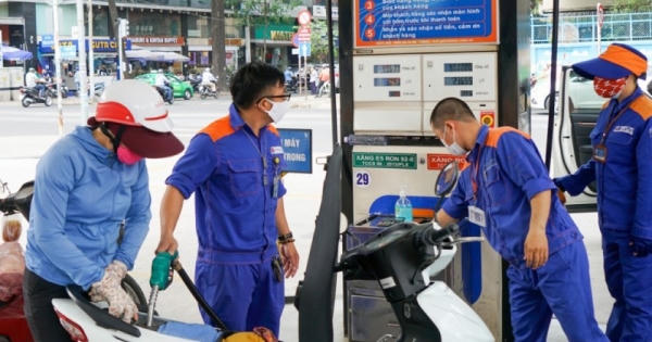 Yêu cầu Bộ Công thương chỉ đạo quyết liệt khắc phục thiếu xăng dầu cục bộ từ 12/11