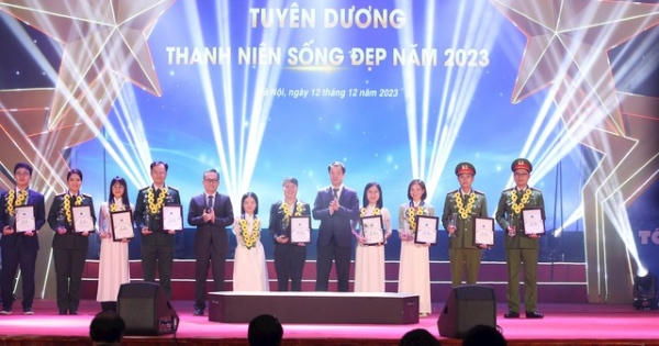 Vinh danh 20  tấm gương "Thanh niên sống đẹp"