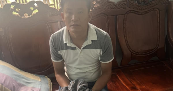 Bắt khẩn cấp đối tượng trộm tiền trong hầm giữ xe của siêu thị