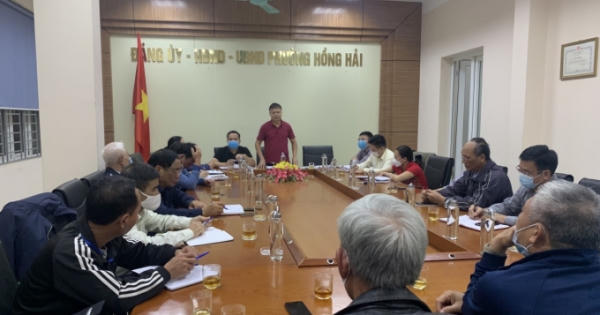 Quảng Ninh: Tạm đình chỉ chức vụ 3 Chủ tịch phường do thiếu trách nhiệm chống dịch Quảng Ninh: Tạm đình chỉ chức vụ 3 Chủ tịch phường do thiếu trách nhiệm chống dịch