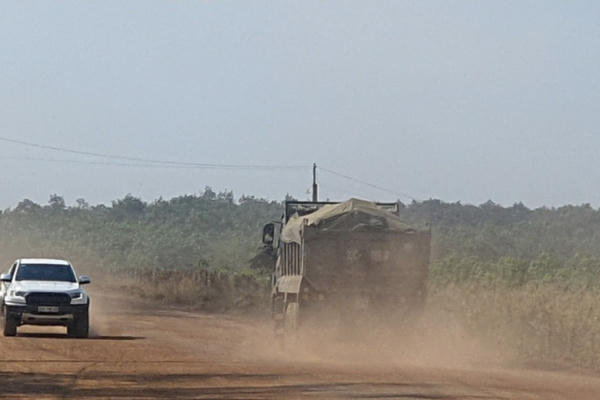 Thi công bị "tố" có nhiều vấn đề, 2 dự án đường giao thông ở huyện Chơn Thành còn "hành dân"?