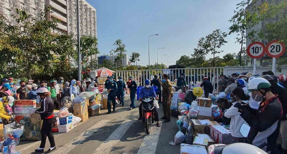 Hà Nội: Tụ tập đông người, mỗi cá nhân có thể bị phạt tới 10 triệu đồng