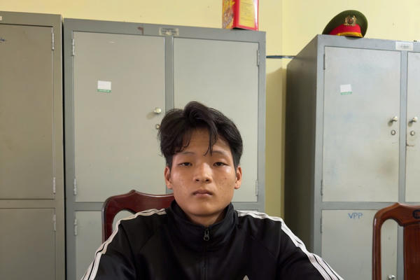 Vừa bị bắt quả tang trộm 03 điện thoại di động, vẫn "chứng nào tật ấy" tiếp tục trộm cắp xe máy