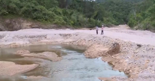 Lợi dụng thi công thủy điện để khai thác cát sỏi trái phép