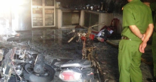 Nam thanh niên nhậu say về đổ xăng đốt nhà