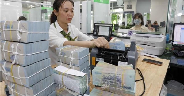 Cân nhắc tính hiệu quả khi vay tiền ngân hàng 'đảo nợ' Cân nhắc tính hiệu quả khi vay tiền ngân hàng 'đảo nợ'