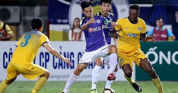 Lo ngại dịch bệnh do virus corona, V-League 2020 có thể hoãn ngày khai mạc sang tháng 4 Lo ngại dịch bệnh do virus corona, V-League 2020 có thể hoãn ngày khai mạc sang tháng 4