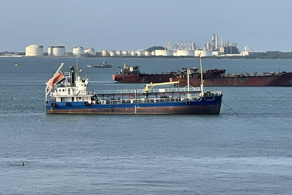 Bà Rịa - Vũng Tàu hướng tới trung tâm kinh tế và cảng biển quốc tế Bà Rịa - Vũng Tàu hướng tới trung tâm kinh tế và cảng biển quốc tế