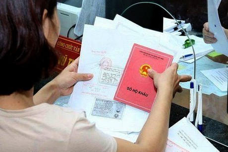 Bỏ sổ hộ khẩu, bỏ các 'hủ tục' hành dân