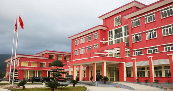 Quảng Ninh: Nữ cán bộ y tế trở về từ nơi có người nhiễm Covid-19 không tự cách ly y tế theo quy định