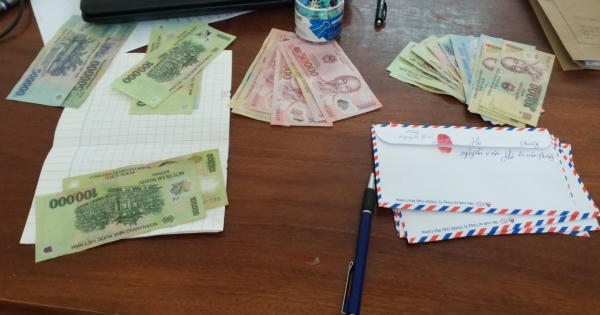 Quảng Bình: Bắt nhóm đối tượng tiền án đang say sưa "sát phạt" dưới hình thức xóc đĩa